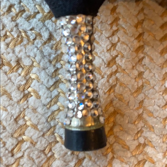 Stuart Weitzman slingback kitten heel. - Picture 5 of 7